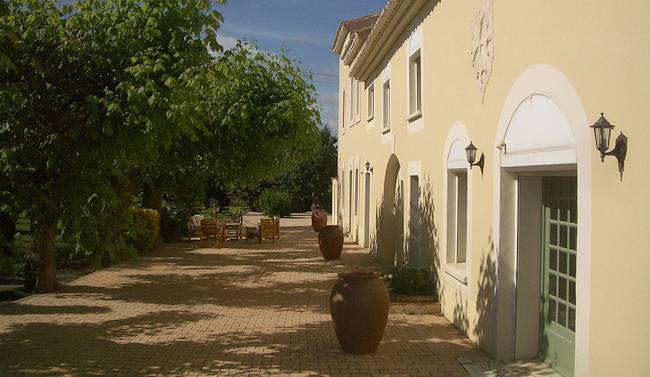 Maison d’hôtes à vendre dans l’Aude – ancien mas viticole