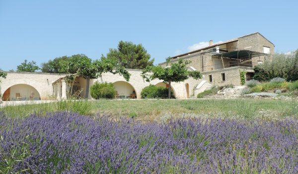 Maison d’hôtes à vendre à Gordes dans le Luberon (Provence Alpes Côte d’Azur)