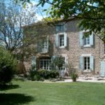 Maison d'hôtes de charme à vendre 10 km Avignon (Vaucluse)