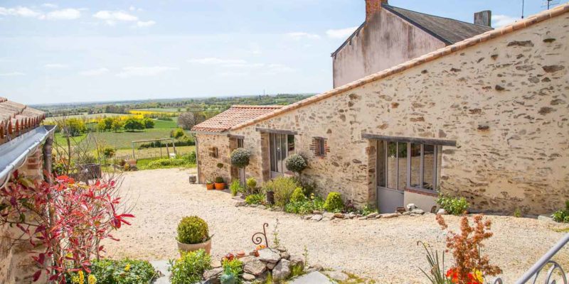 Maison d'hôtes à vendre près du Puy du FOU en Vendée (Les Herbiers)