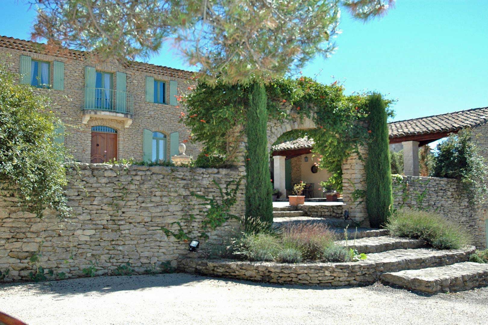 Maison d'hôtes à vendre dans le Luberon (Gordes, Vaucluse)