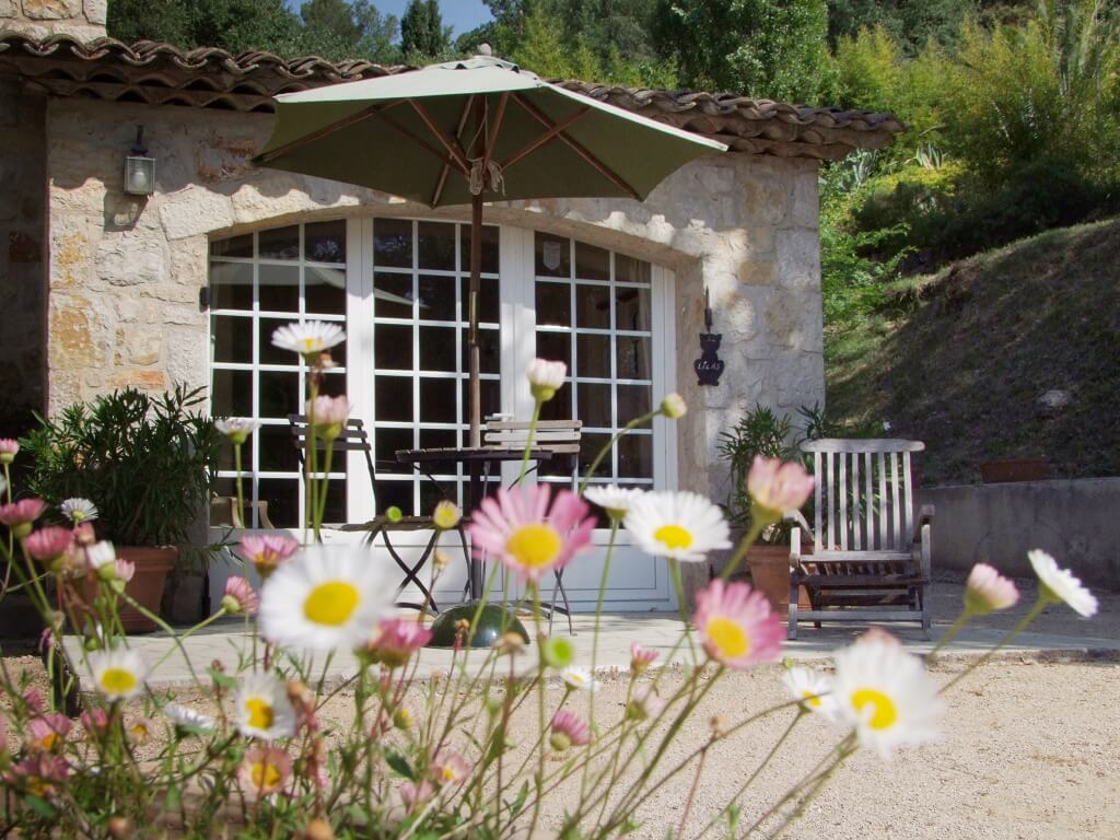 Chambres d'hôtes à vendre Le Tignet en région Provence Alpes Côte d'Azur (extérieur d'une Suite)