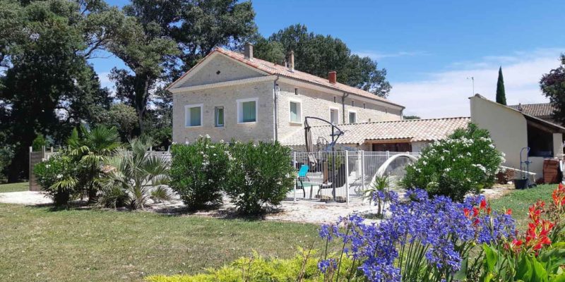 Maison d'hôtes avec gîte à vendre en Drôme Provençale (Marsanne)