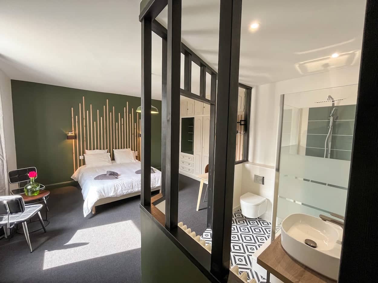 Vente chambre d'hôtes à vendre près du Futuroscope à Neuville de Poitou dans le département de la Vienne en région Nouvelle Aquitaine