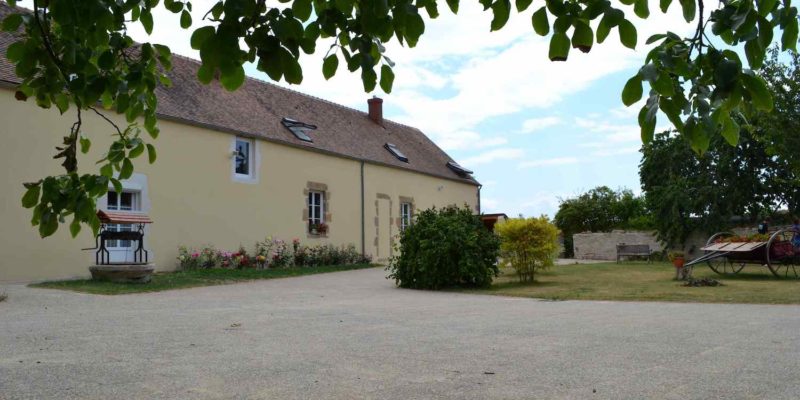 Belle maison d'hôtes à vendre dans le Cher entre Bourges et Sancerre en région Centre-val-de-Loire