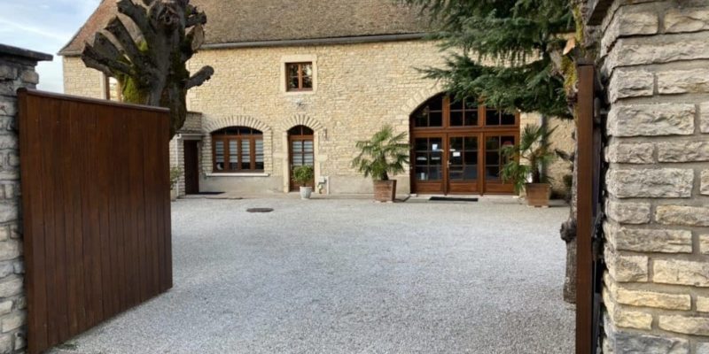 Maison d'hôtes à vendre à Montagny-lès-Beaune aux portes de Beaune en Côte-d'Or, région Bourgogne-Franche-Comté