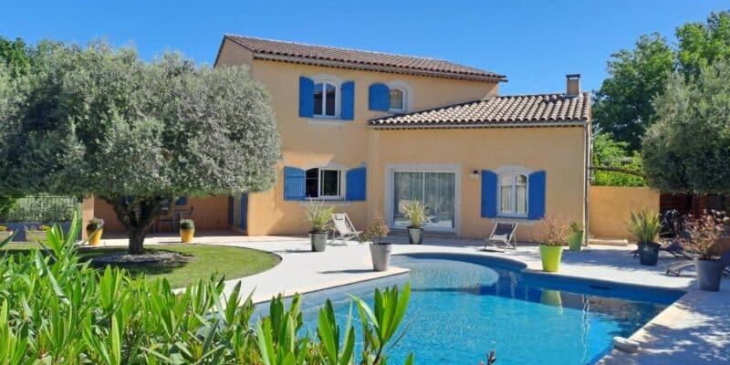Maison d'hôtes à vendre dans le Comtat Venaissin à Saint-Didier dans le département du Vaucluse en région Provence-Alpes-Côte d'Azur