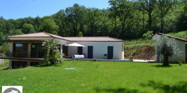 Maison avec chambres d’hôtes à vendre près de Figeac dans le Lot (Occitanie, France)