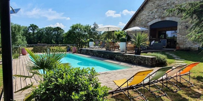 Maison d'hôtes avec piscine et Hébergements insolites à vendre à Padirac dans le Lot, en région Occitanie