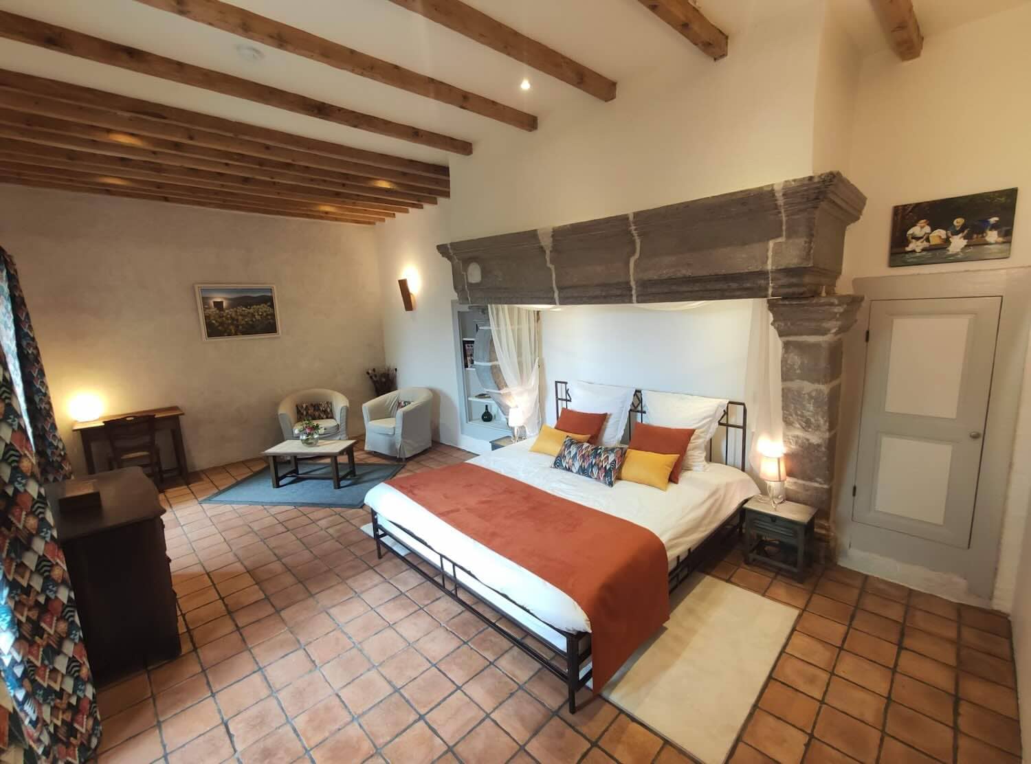 Vente ancienne baronnie du XVI siècle avec activité de chambre d'hôtes dans le Drôme