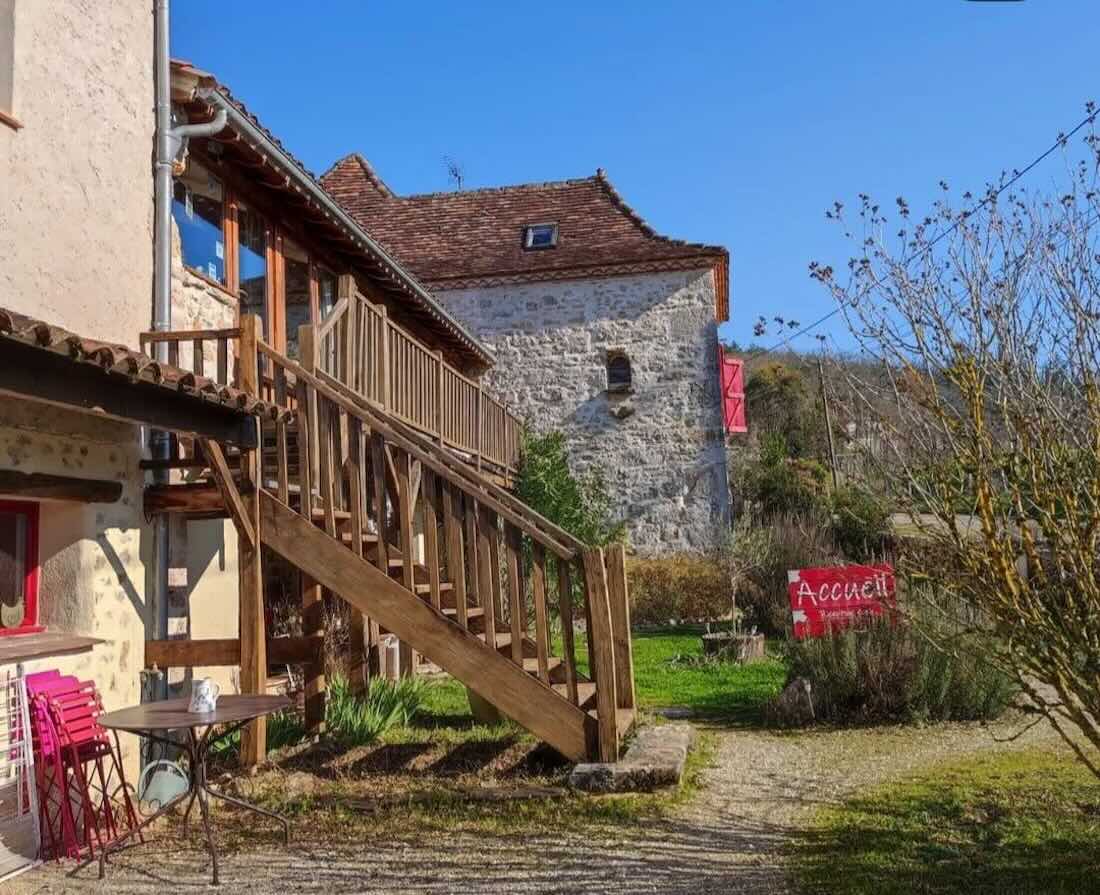 Façade maios d'hôtes à vendre dans le Lot