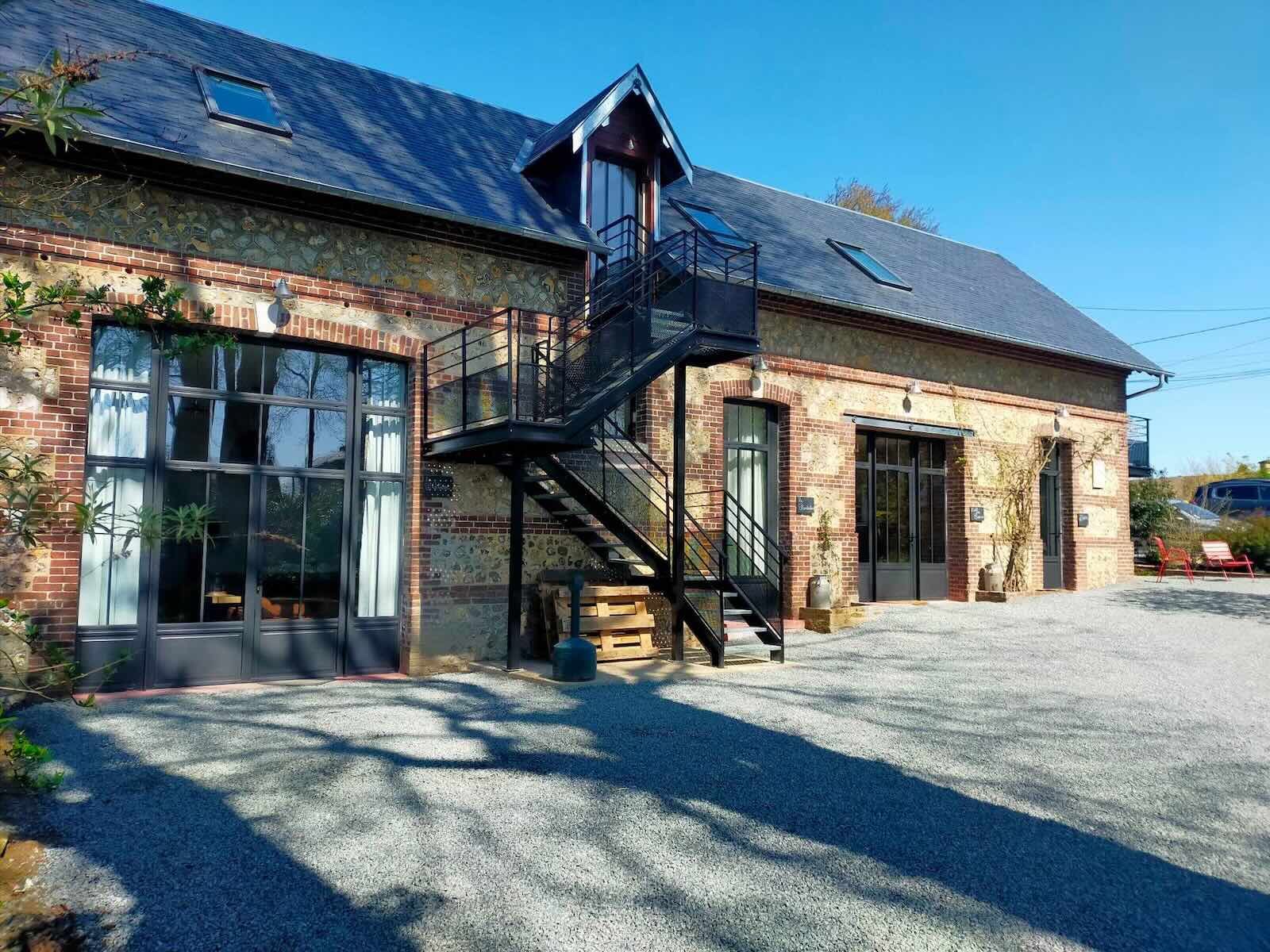 Dépendance rénovée en gîtes et chambres d'hôtes en Normandie