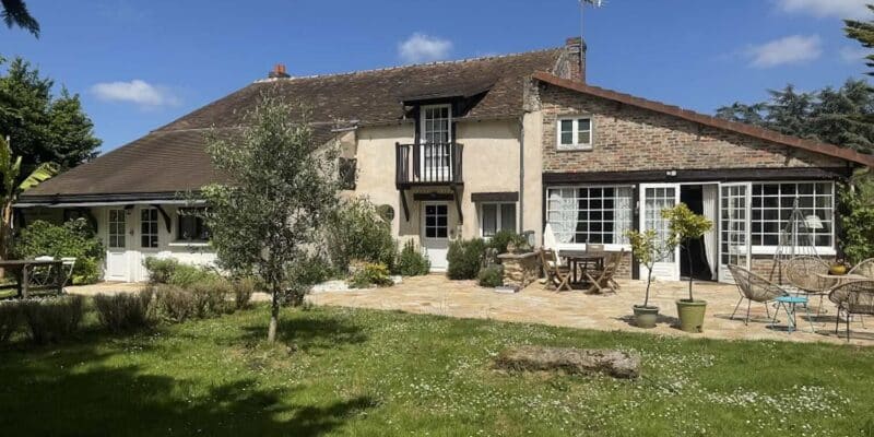 Maison d’hôtes à vendre dans un ancien relais de poste – Chevreuse (Île-de-France)