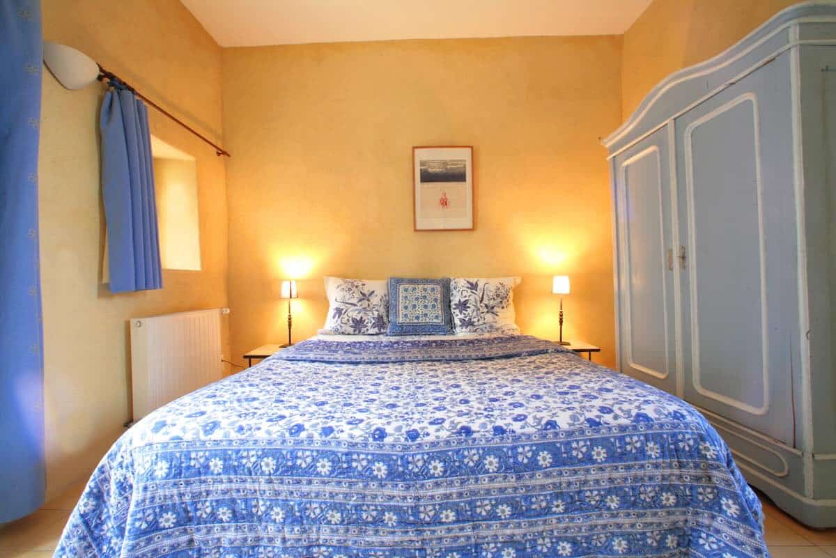 Vente chambres d'hôtes et gîte aux portes du Verdon (ambiance provençale)