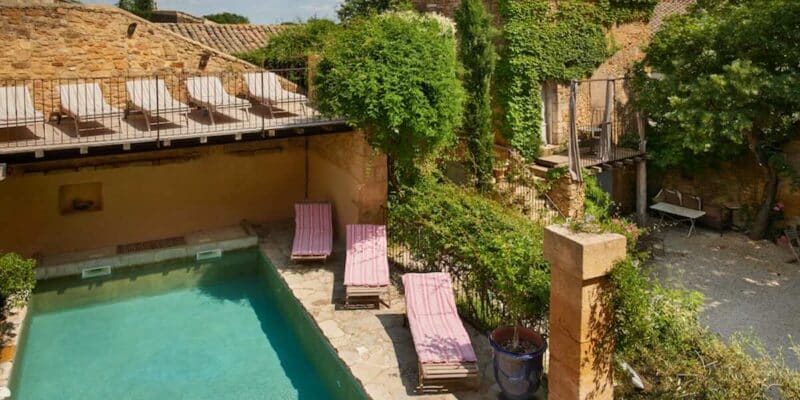 Maison d'hôtes de standing avec piscine à vendre Aigaliers dans le département du Gard en région Occitanie