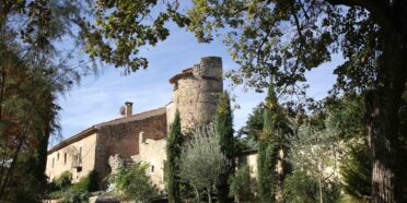 Maison d'hôtes de charme à vendre à Saint-Laurent-du-Verdon dans le département des Alpes-de-Haute-Provence en région Provence-Alpes-Côte d'Azur