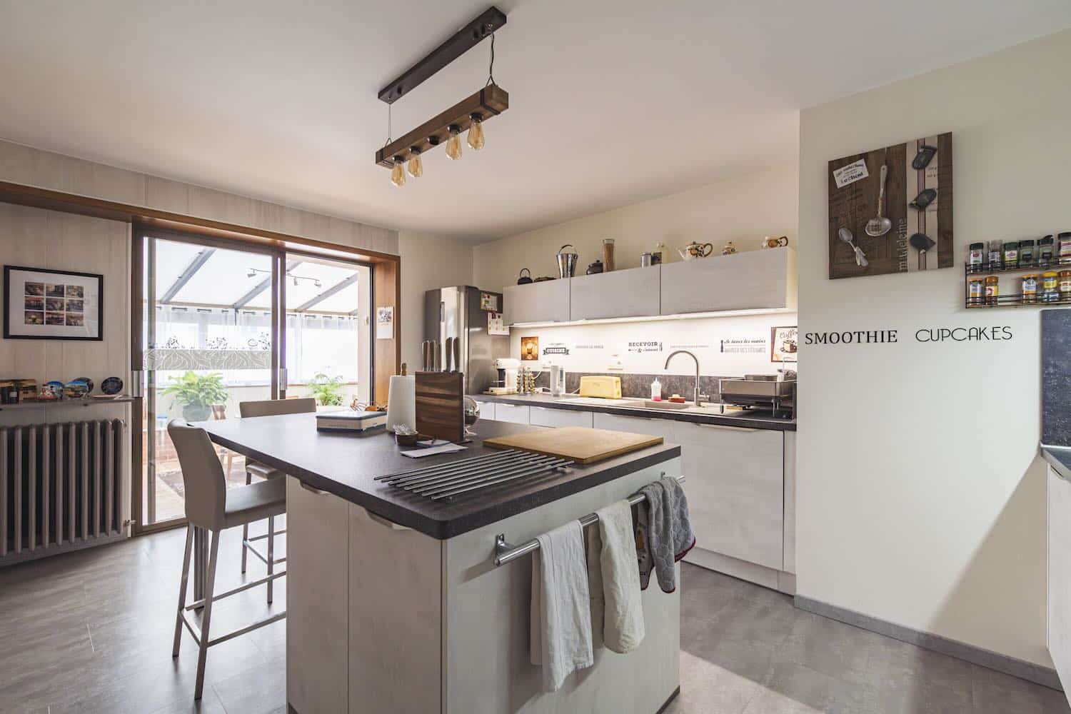 Cuisine de la partie privée de la maison d'hôtes