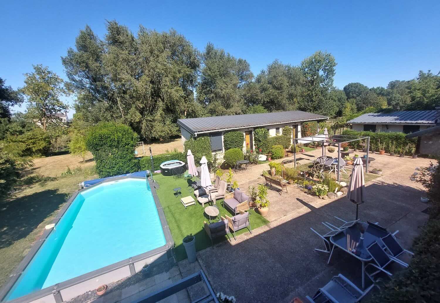 Espace piscine Espace piscine de la maison d'hôtes