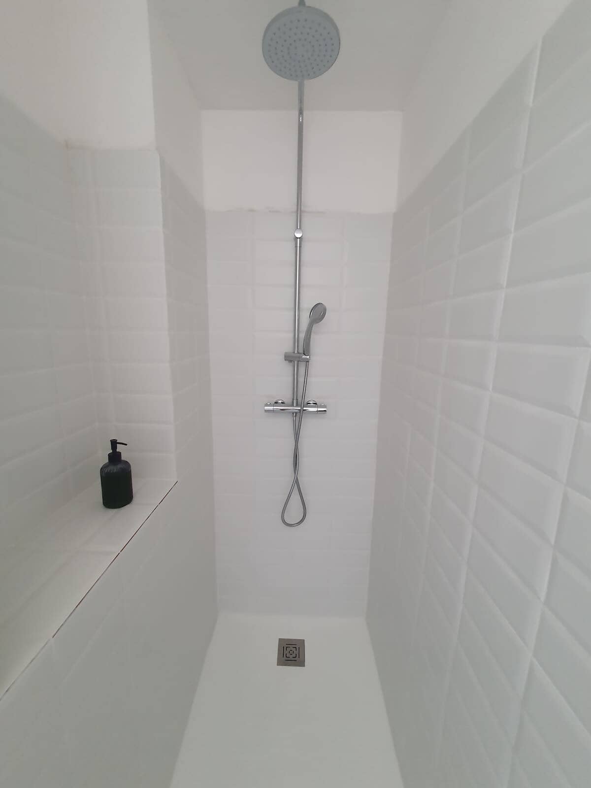 Douche maison d'hôtes à Arles en Provence