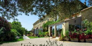 Maison d'hôtes à vendre à Roquemaure dans le département du Gard en région Occitanie