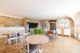 Salle à manger de la maison d'hôtes